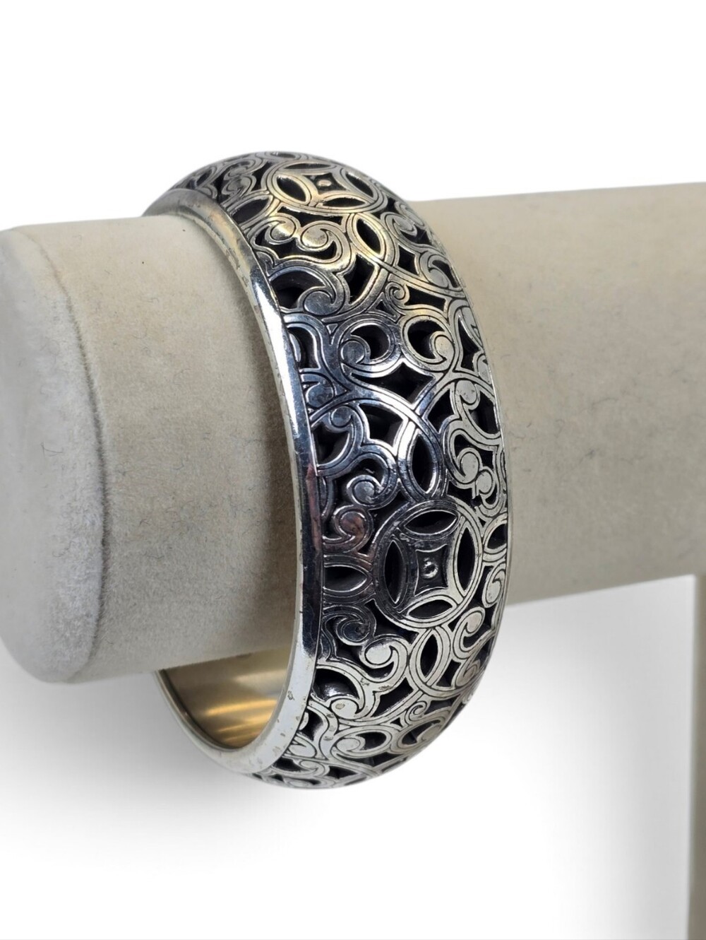 Brighton Wide Silver Tone Openwork Filigree Bangle Bracelet Signed - Picture 13 of 15